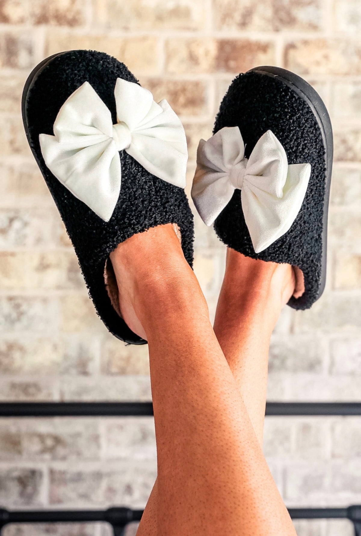 Cozy Bow Slippers - 2 Colors