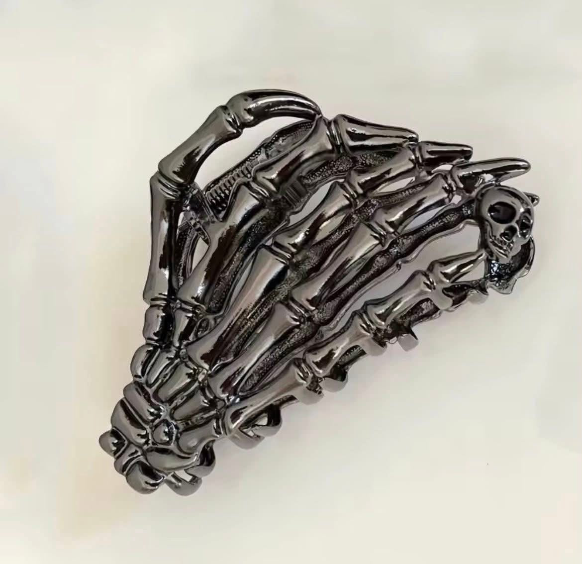 Skeleton Claw Clip